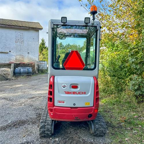 Takeuchi TB2156 - Міні-екскаватор: фото 5 Takeuchi TB2156 - Міні-екскаватор: фото 5