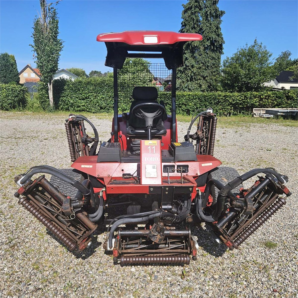 Toro Reelmaster 6700-D - Газонокосарка: фото 2 Toro Reelmaster 6700-D - Газонокосарка: фото 2