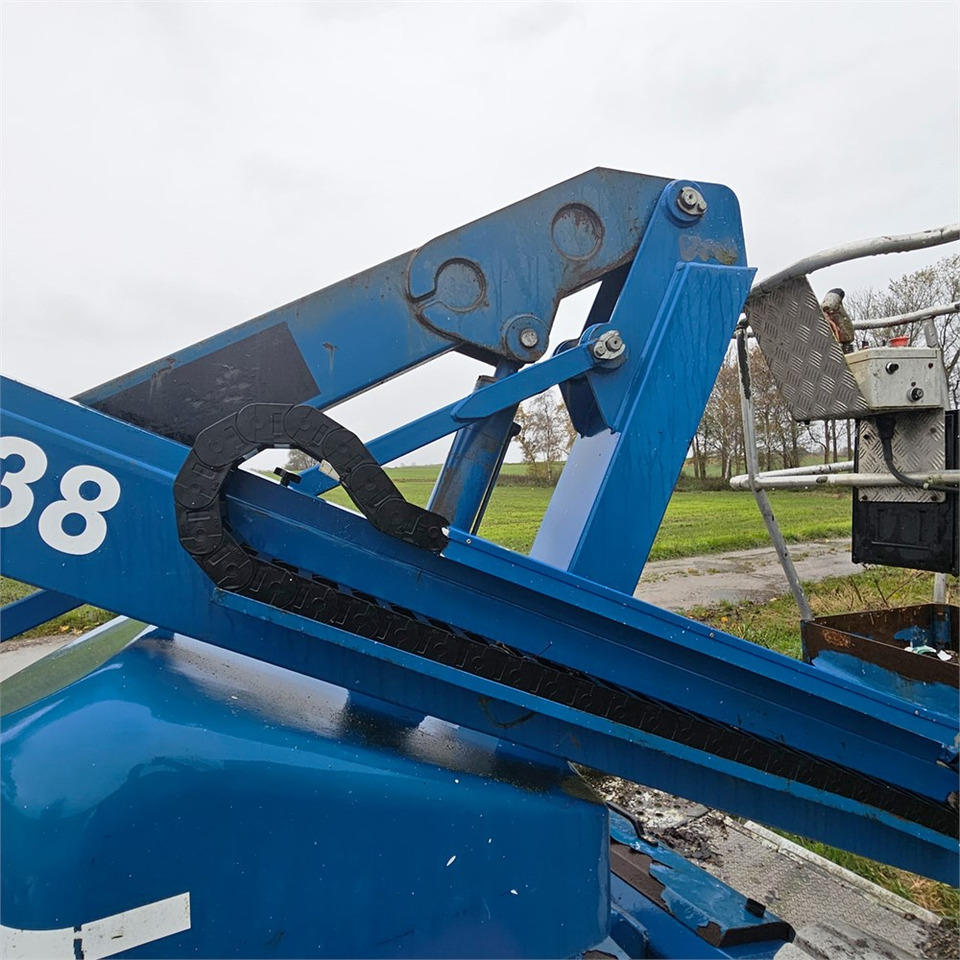 Колінчастий підйомник UpRight AB38: фото 9