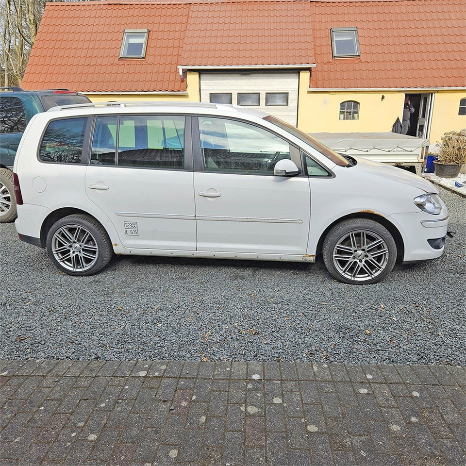 VW Touran Van 2,0 tdi automatisk - Легковий автомобіль: фото 2 VW Touran Van 2,0 tdi automatisk - Легковий автомобіль: фото 2