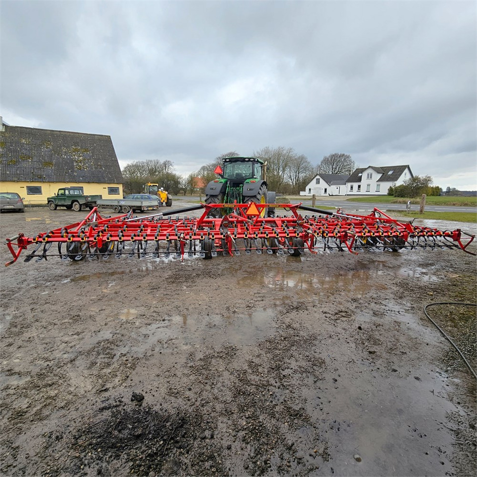 Техніка для обробки ґрунту Väderstad 9 meter: фото 8