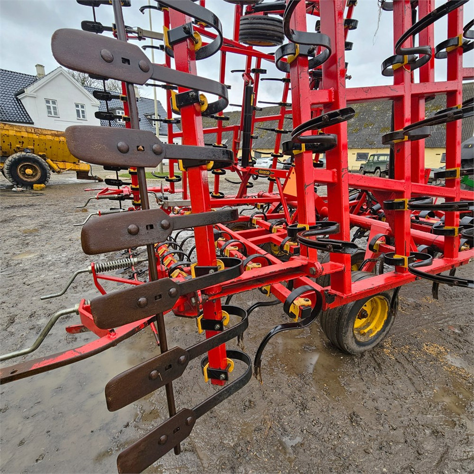 Техніка для обробки ґрунту Väderstad 9 meter: фото 16