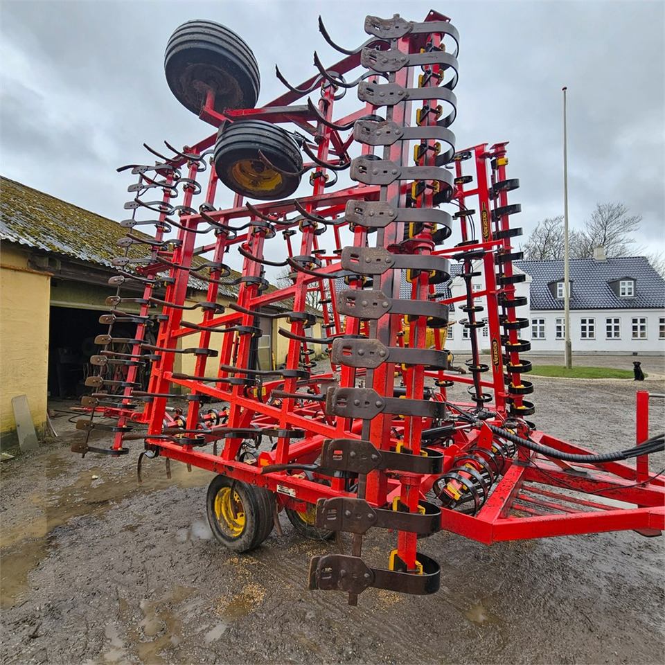 Техніка для обробки ґрунту Väderstad 9 meter: фото 12