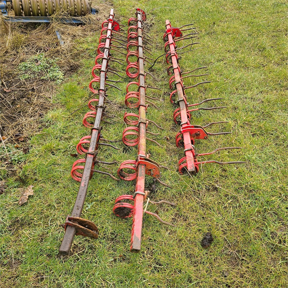 Техніка для обробки ґрунту Väderstad 9 meter: фото 29