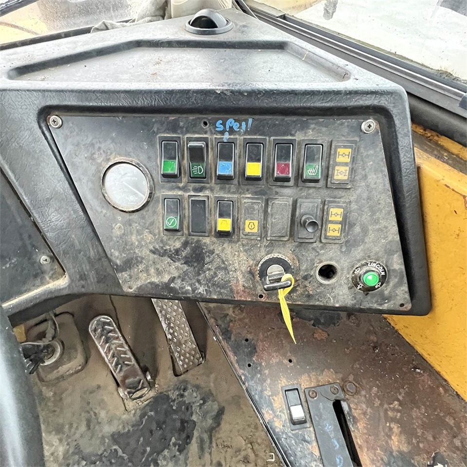 Шарнірний самоскид Volvo A20: фото 21