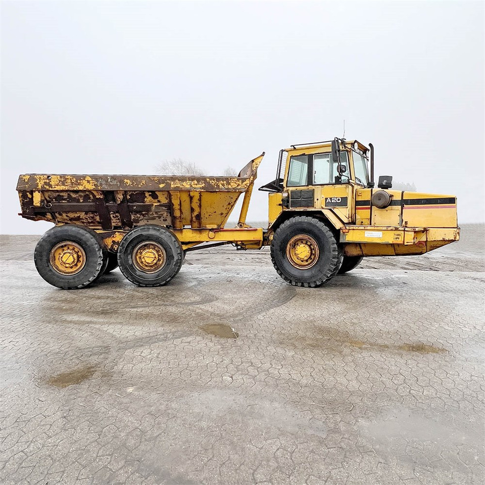 Шарнірний самоскид Volvo A20: фото 12