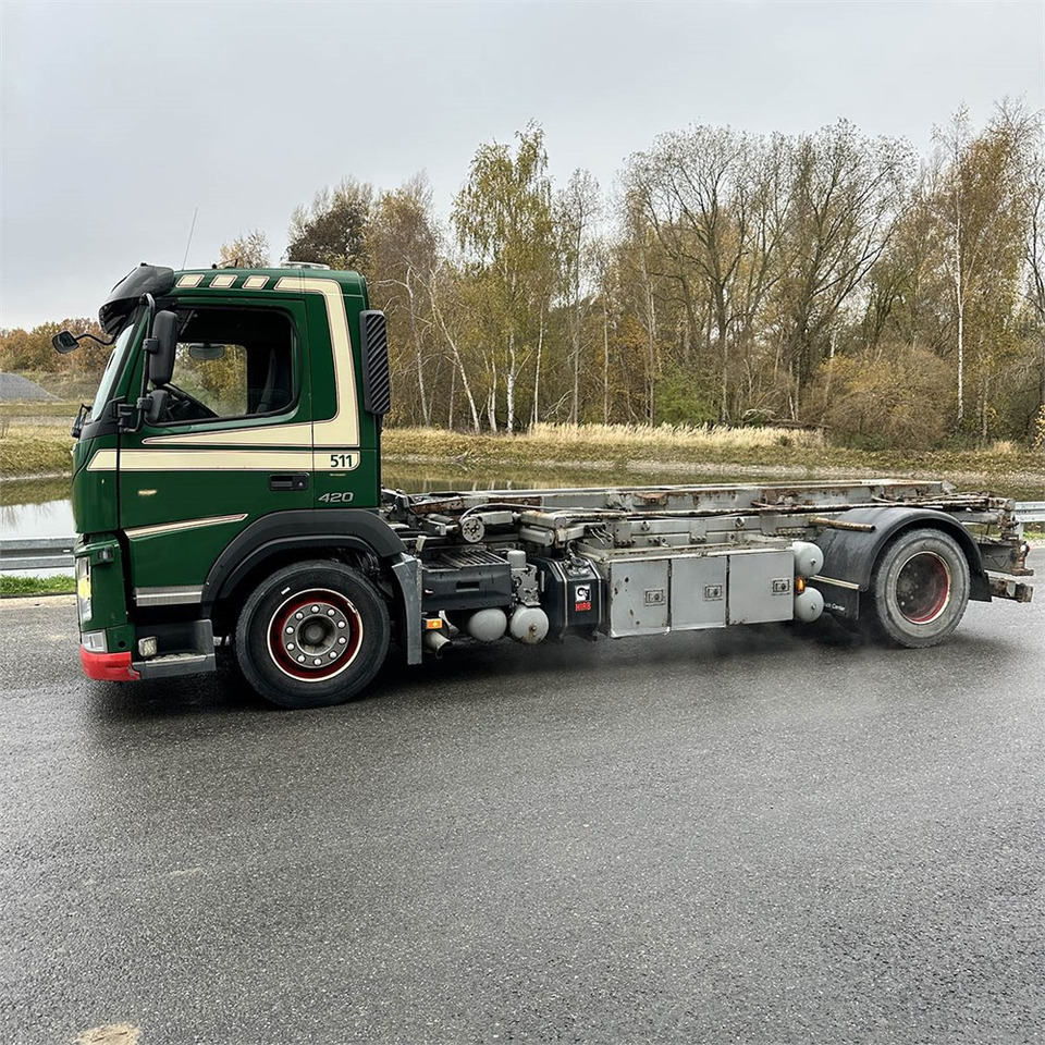 Volvo FM-330 - Тросовий мультиліфт: фото 2 Volvo FM-330 - Тросовий мультиліфт: фото 2
