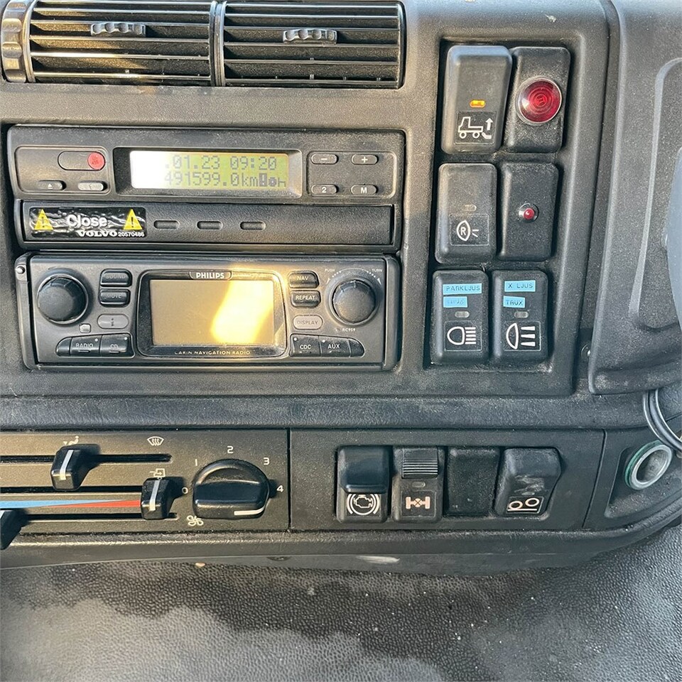 Volvo FM12 в лізинг Volvo FM12: фото 38 Volvo FM12 в лізинг Volvo FM12: фото 38