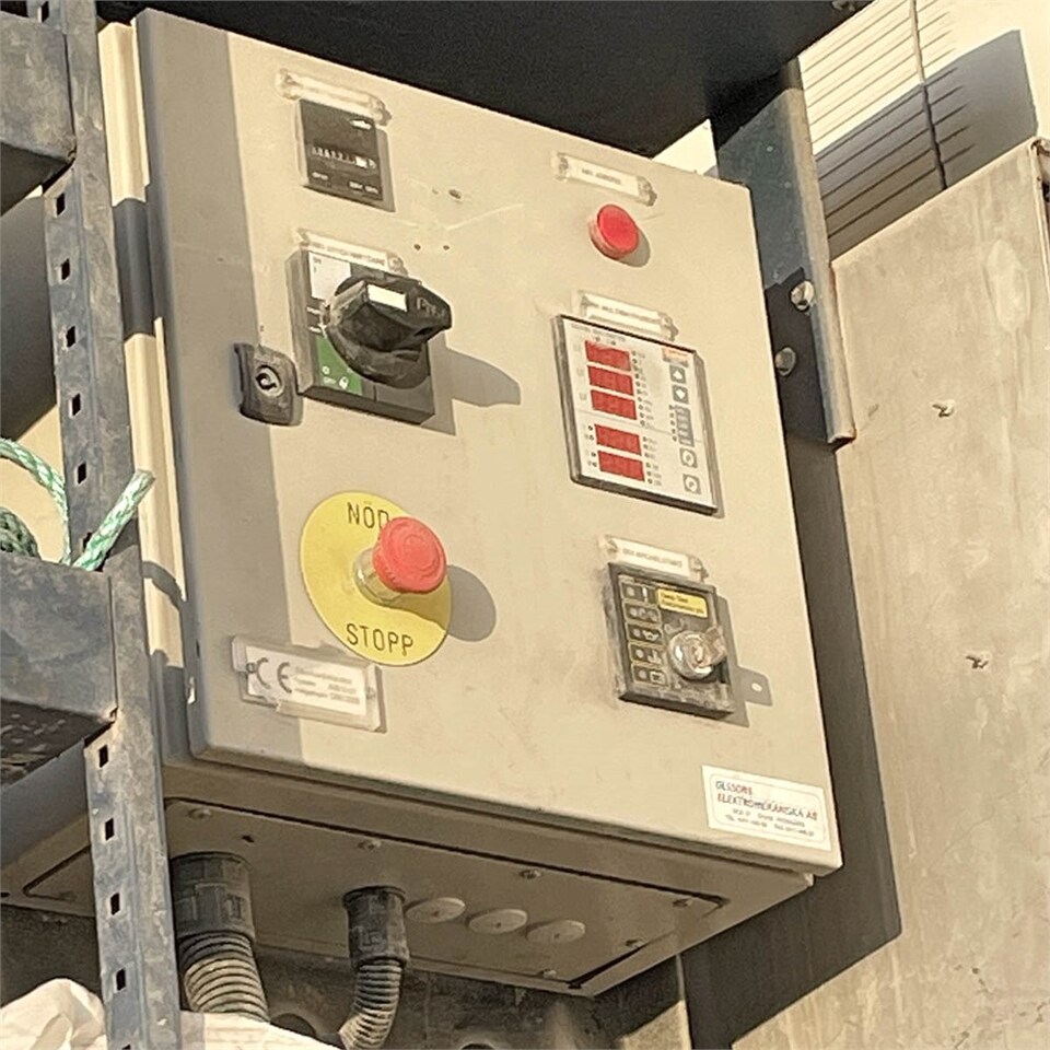 Volvo FM12 в лізинг Volvo FM12: фото 23 Volvo FM12 в лізинг Volvo FM12: фото 23