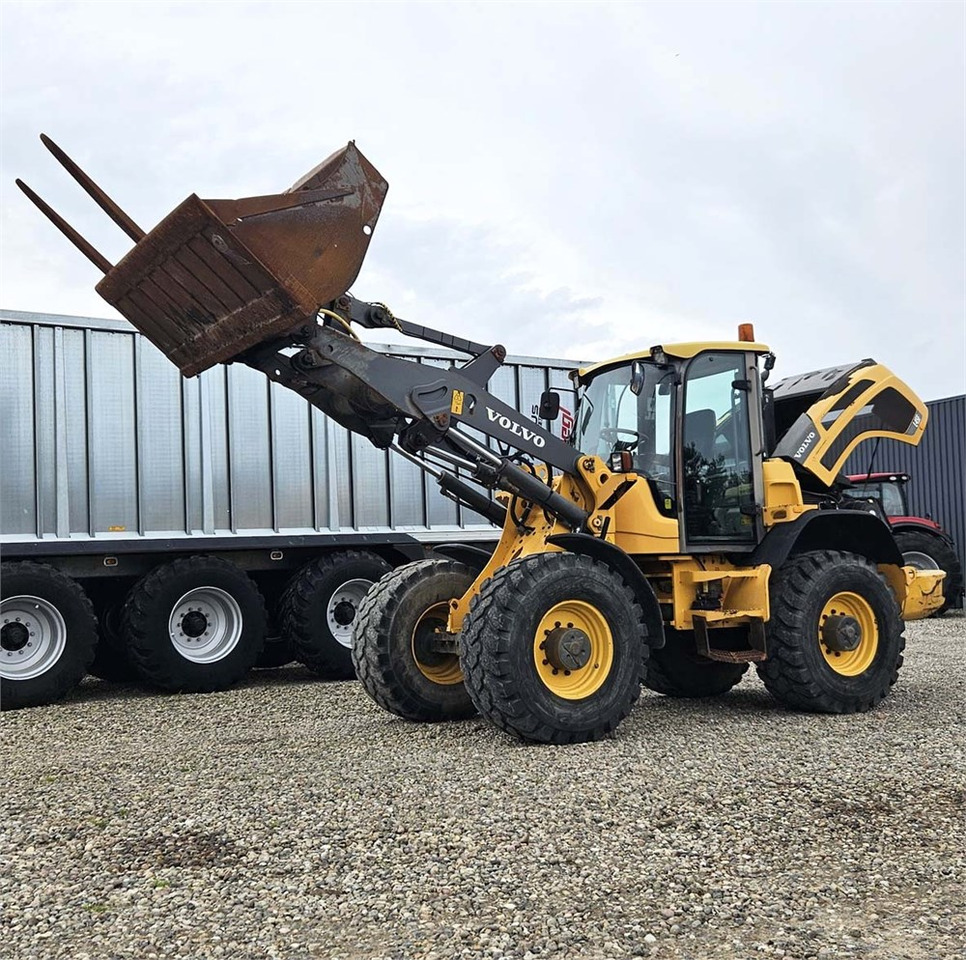 Volvo L45F-TP - Колісний навантажувач: фото 5 Volvo L45F-TP - Колісний навантажувач: фото 5