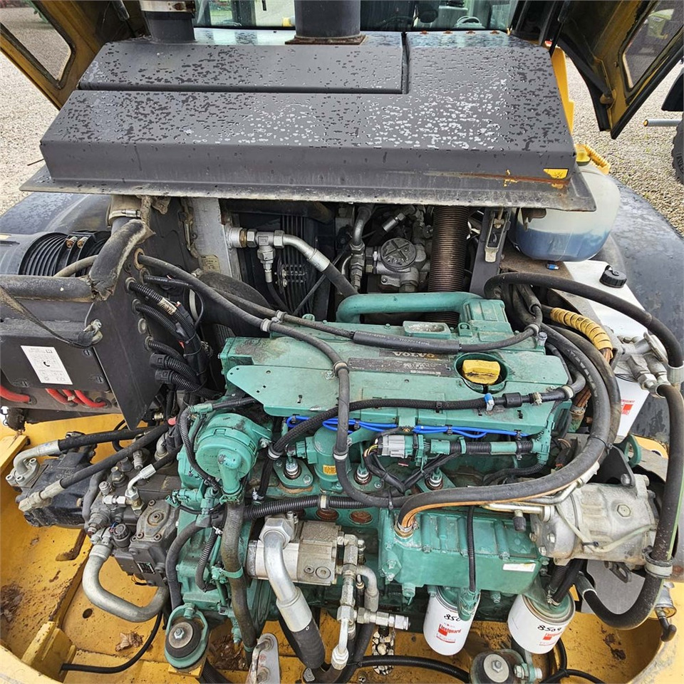 Колісний навантажувач Volvo L45F-TP: фото 35