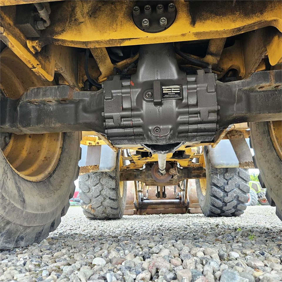 Колісний навантажувач Volvo L45F-TP: фото 48