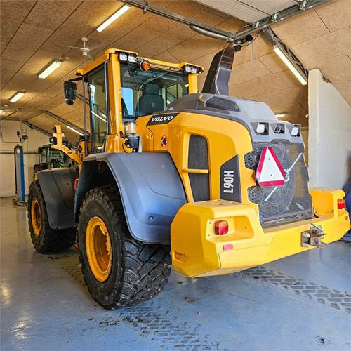 Volvo L90 H - Колісний навантажувач: фото 3 Volvo L90 H - Колісний навантажувач: фото 3