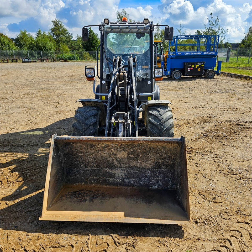 Weidemann 2070 CX - Колісний навантажувач: фото 3 Weidemann 2070 CX - Колісний навантажувач: фото 3