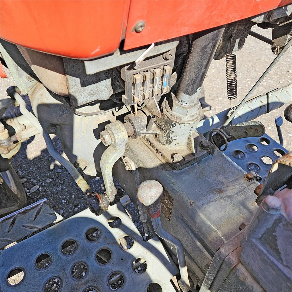 Комунальний трактор Yanmar 1510 D: фото 15