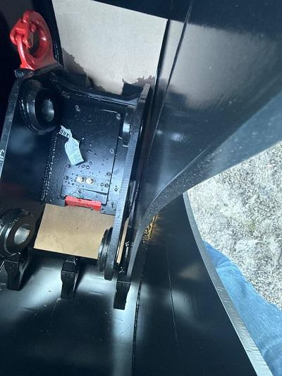 ARDEN EQUIPEMENT ATTACHE RAPIDE AE S060 - Зчіпний пристрій в категорії Будівельна техніка: фото 1 ARDEN EQUIPEMENT ATTACHE RAPIDE AE S060 - Зчіпний пристрій в категорії Будівельна техніка: фото 1