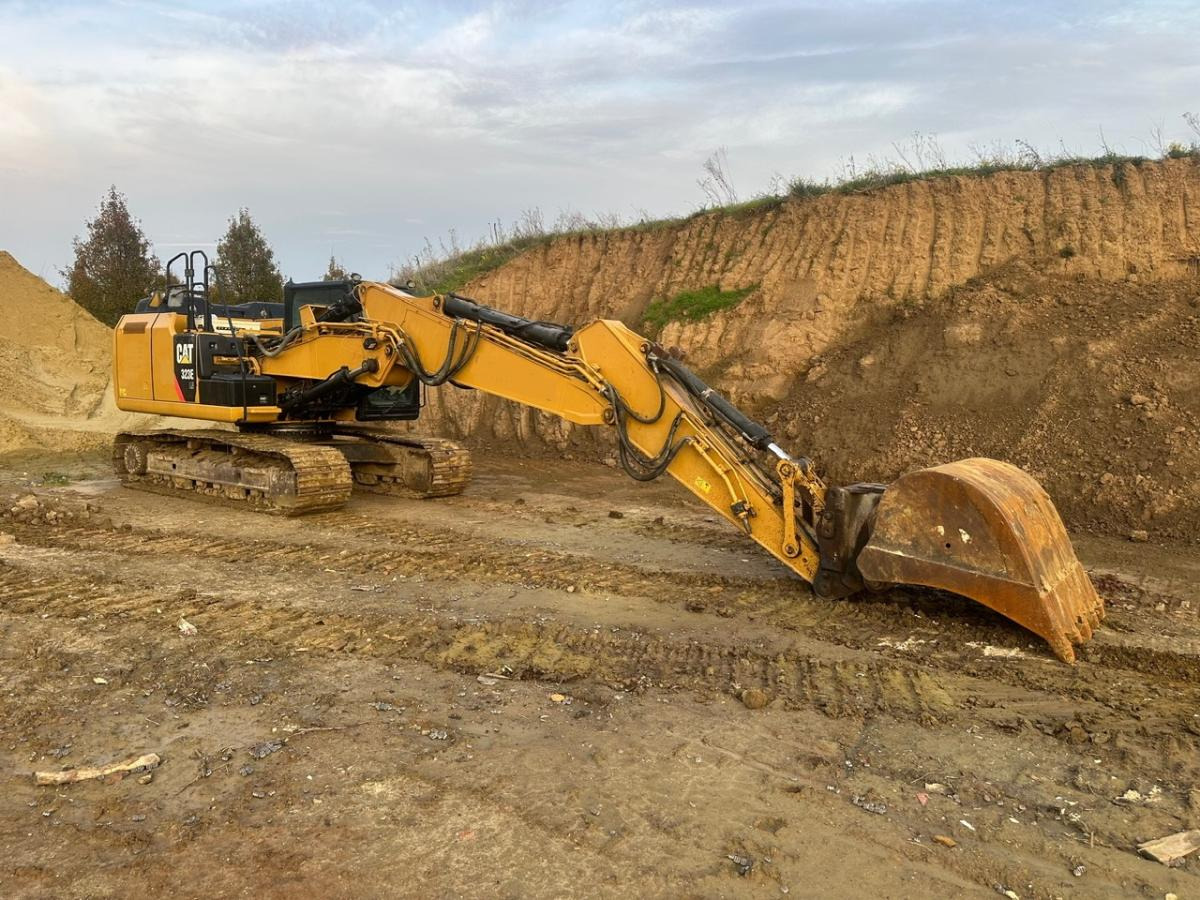 Caterpillar 323 E - Гусеничний екскаватор: фото 1 Caterpillar 323 E - Гусеничний екскаватор: фото 1