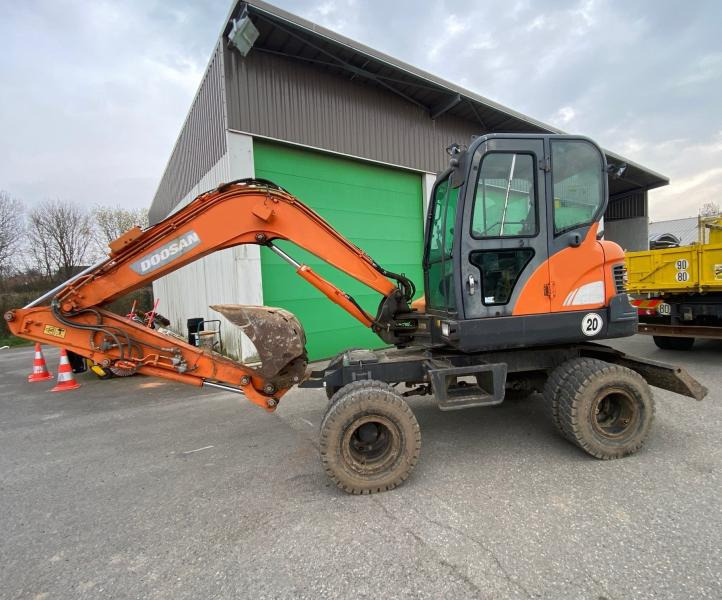 Doosan DX 55W - Колісний екскаватор: фото 2 Doosan DX 55W - Колісний екскаватор: фото 2