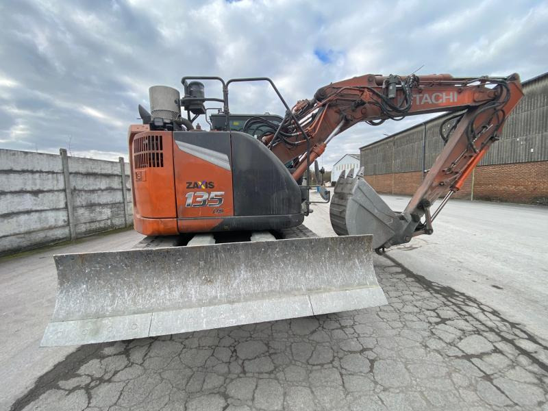 HITACHI ZX 135US-7 - Гусеничний екскаватор: фото 2 HITACHI ZX 135US-7 - Гусеничний екскаватор: фото 2