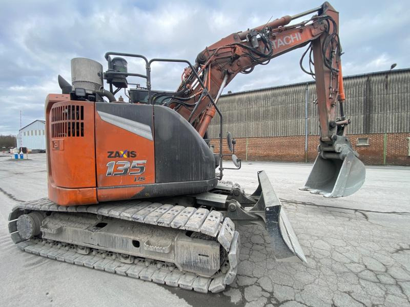 HITACHI ZX 135US-7 - Гусеничний екскаватор: фото 5 HITACHI ZX 135US-7 - Гусеничний екскаватор: фото 5
