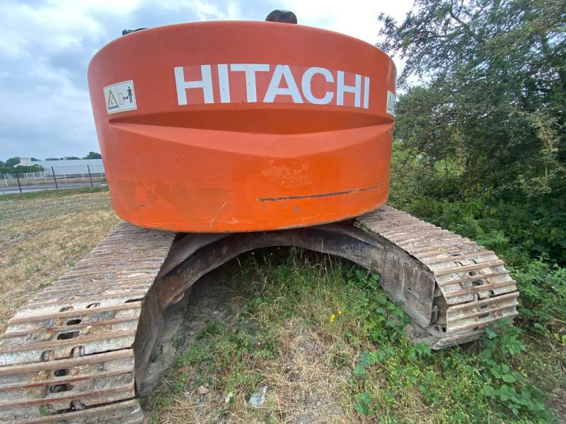 Hitachi ZX225USLC-3 - Гусеничний екскаватор: фото 4 Hitachi ZX225USLC-3 - Гусеничний екскаватор: фото 4