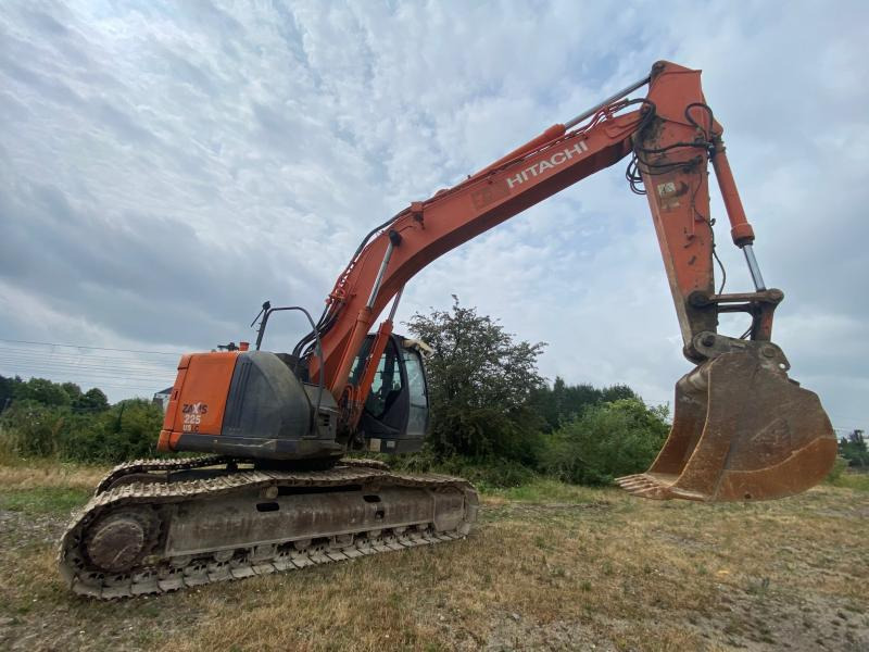 Hitachi ZX225USLC-3 - Гусеничний екскаватор: фото 2 Hitachi ZX225USLC-3 - Гусеничний екскаватор: фото 2