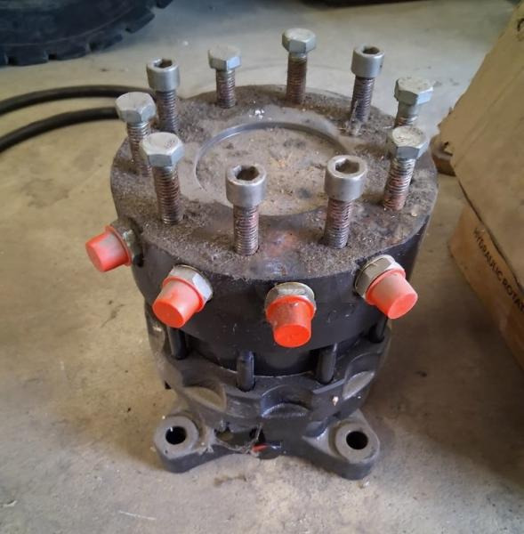 MORIN M1 - Грейфер в категорії Будівельна техніка: фото 2 MORIN M1 - Грейфер в категорії Будівельна техніка: фото 2