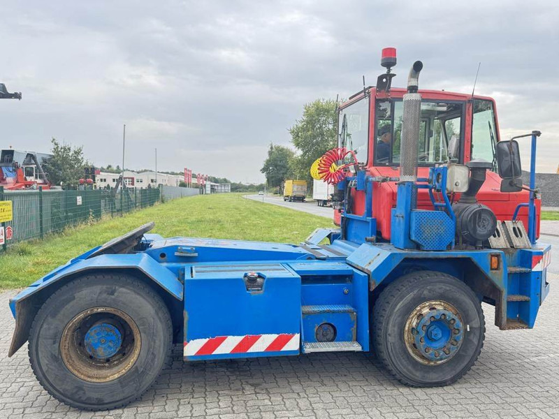 CVS Ferrari TT2516BV (4x2) - Термінальний трактор: фото 4 CVS Ferrari TT2516BV (4x2) - Термінальний трактор: фото 4