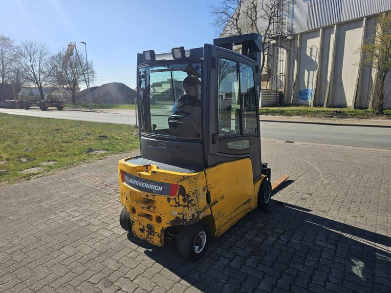 Електронавантажувач Jungheinrich EFG320: фото 6 Електронавантажувач Jungheinrich EFG320: фото 6