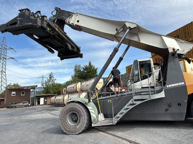 Liebherr LRS545 Intermodal - Річстакер: фото 2 Liebherr LRS545 Intermodal - Річстакер: фото 2