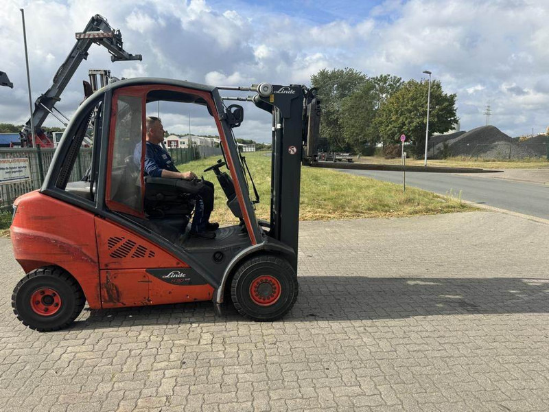Linde H30D-02 - Дизельний навантажувач: фото 4 Linde H30D-02 - Дизельний навантажувач: фото 4