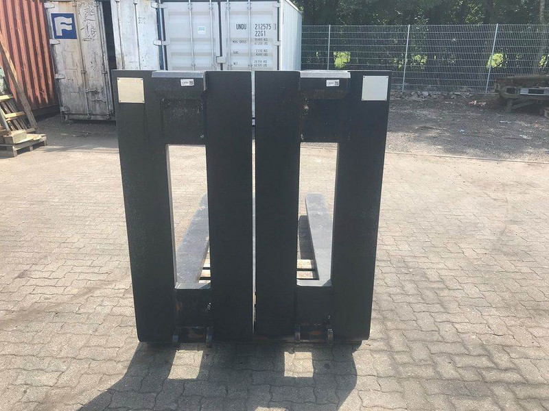 Vetter 18.000kg @1200mm - Вила в категорії Вантажно-розвантажувальна техніка: фото 4 Vetter 18.000kg @1200mm - Вила в категорії Вантажно-розвантажувальна техніка: фото 4