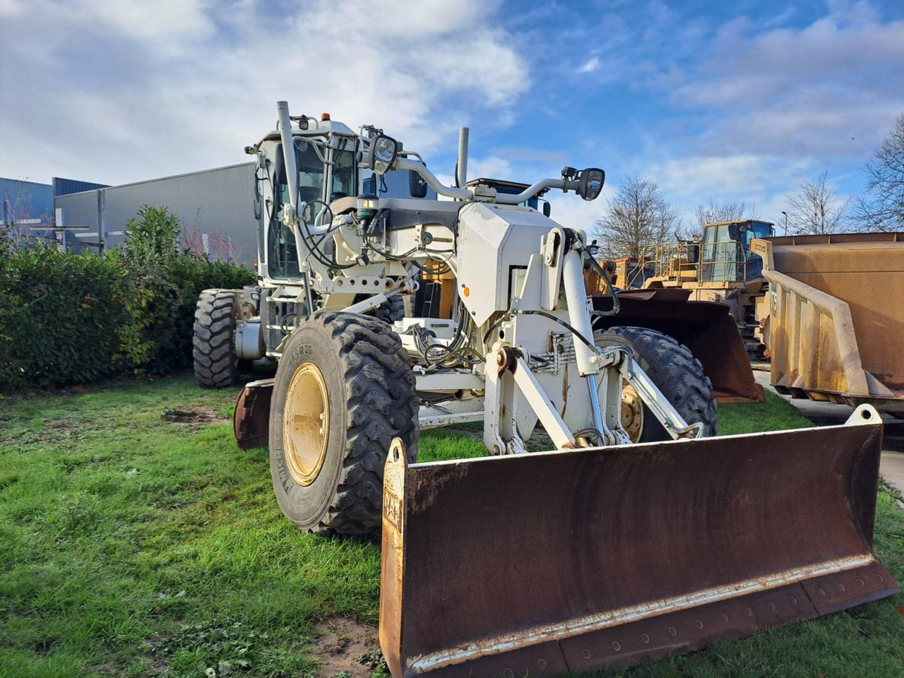 CAT 12M3 - Грейдер: фото 2 CAT 12M3 - Грейдер: фото 2