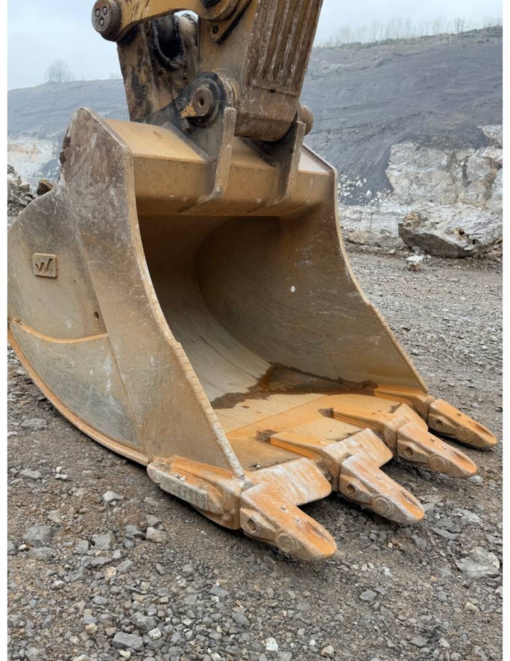 Гусеничний екскаватор CAT 374-07: фото 10