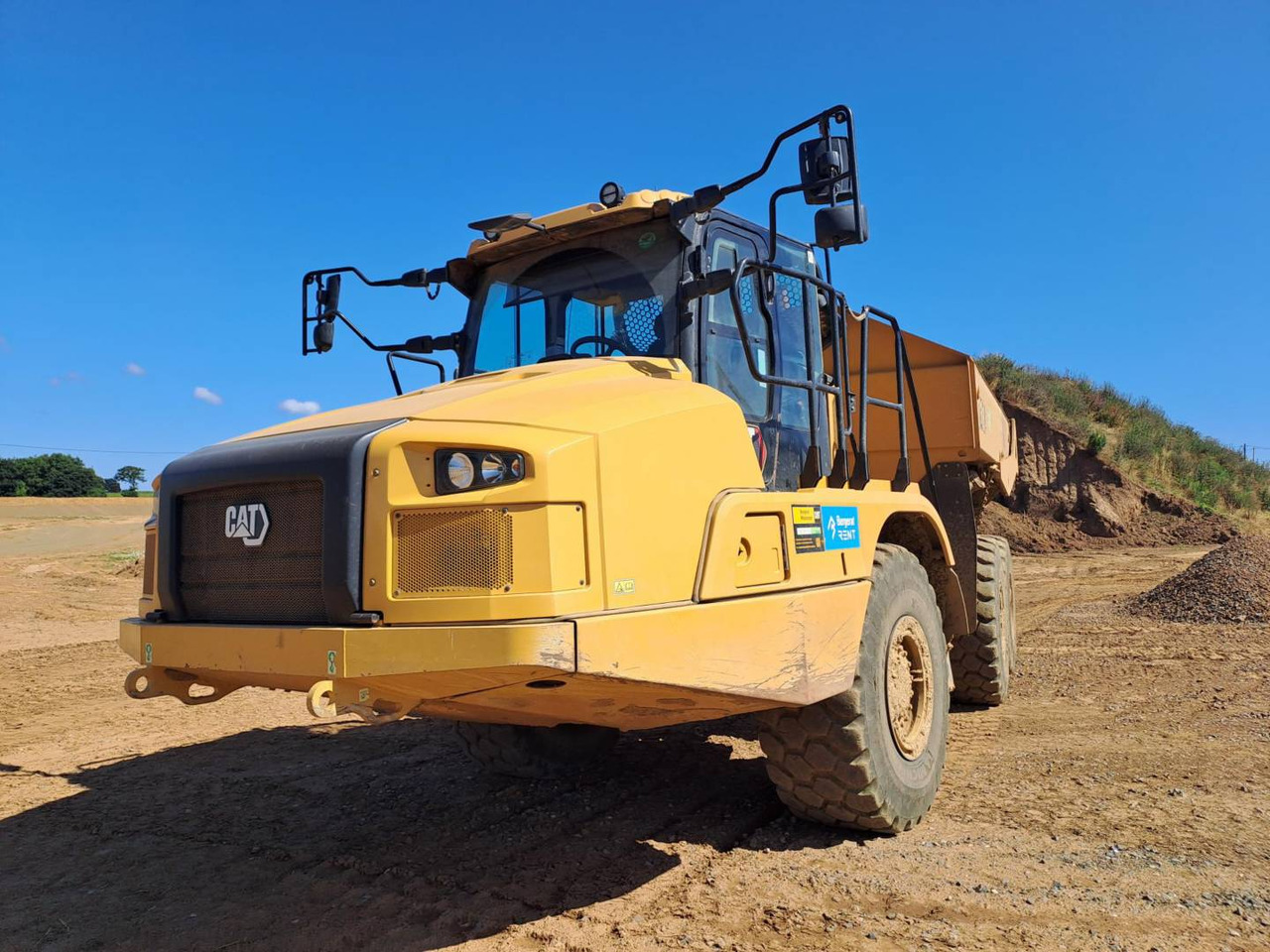 CAT 730 - Шарнірний самоскид: фото 1 CAT 730 - Шарнірний самоскид: фото 1