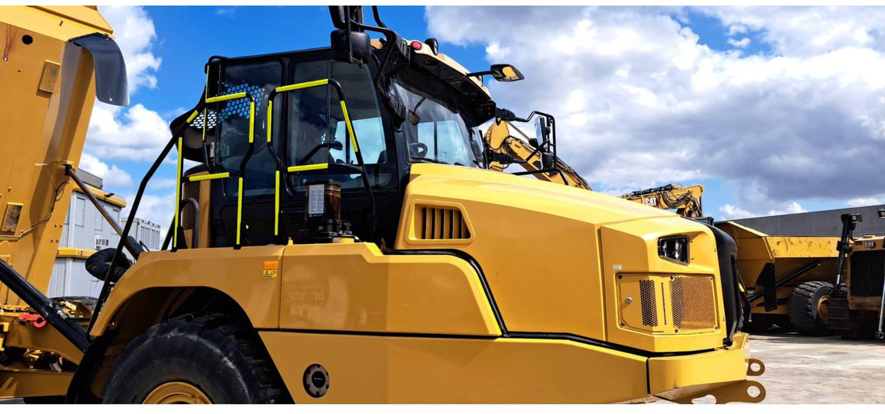 CAT 730 - Шарнірний самоскид: фото 4 CAT 730 - Шарнірний самоскид: фото 4