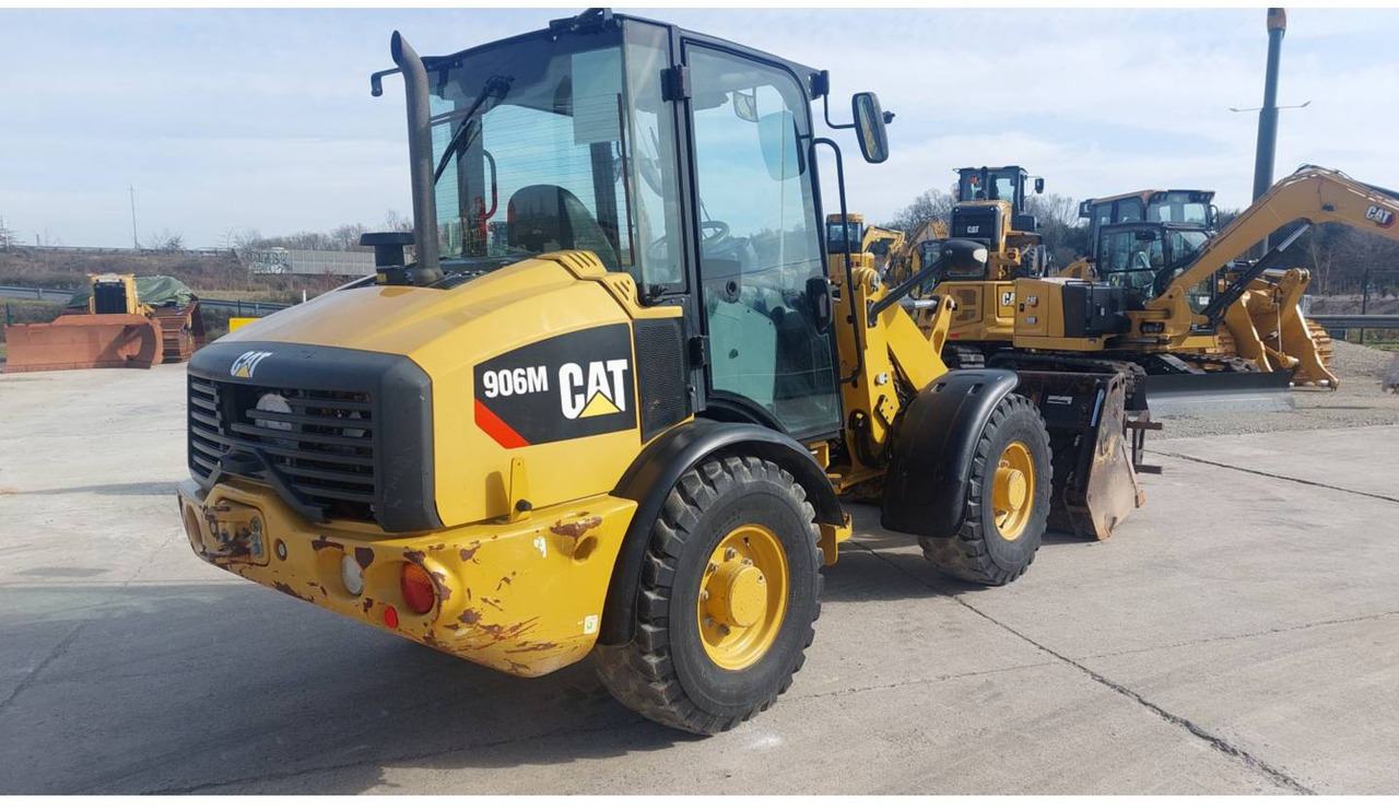 CAT 906 M - Колісний навантажувач: фото 3 CAT 906 M - Колісний навантажувач: фото 3