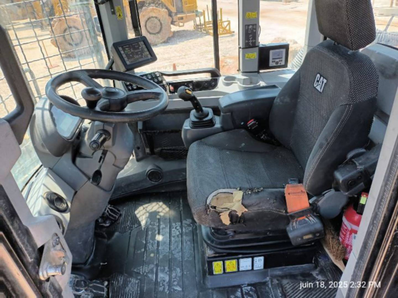 CAT 930M - Колісний навантажувач: фото 5 CAT 930M - Колісний навантажувач: фото 5