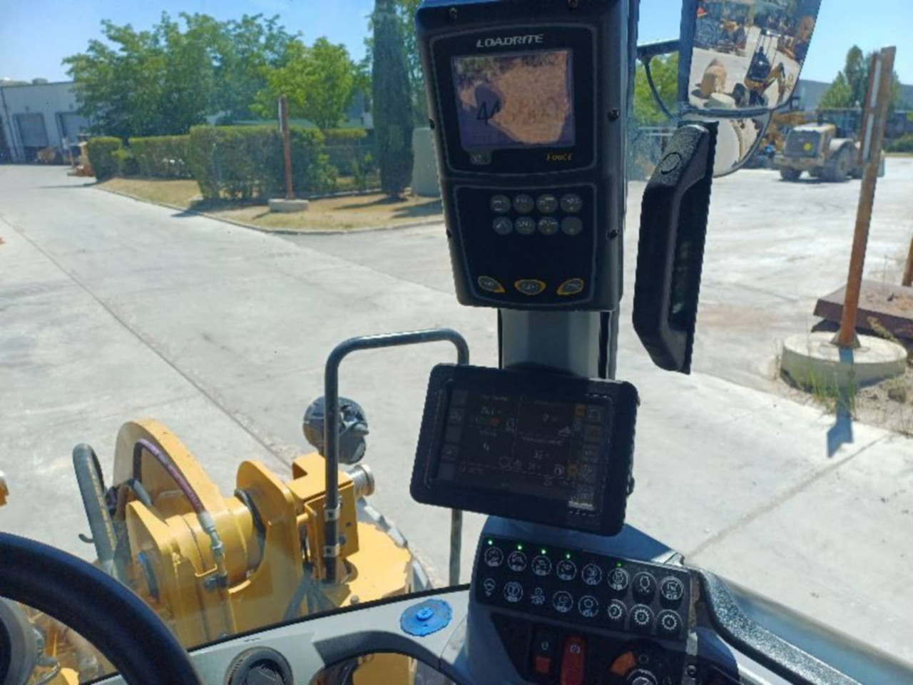 Колісний навантажувач CAT 938M: фото 21 Колісний навантажувач CAT 938M: фото 21