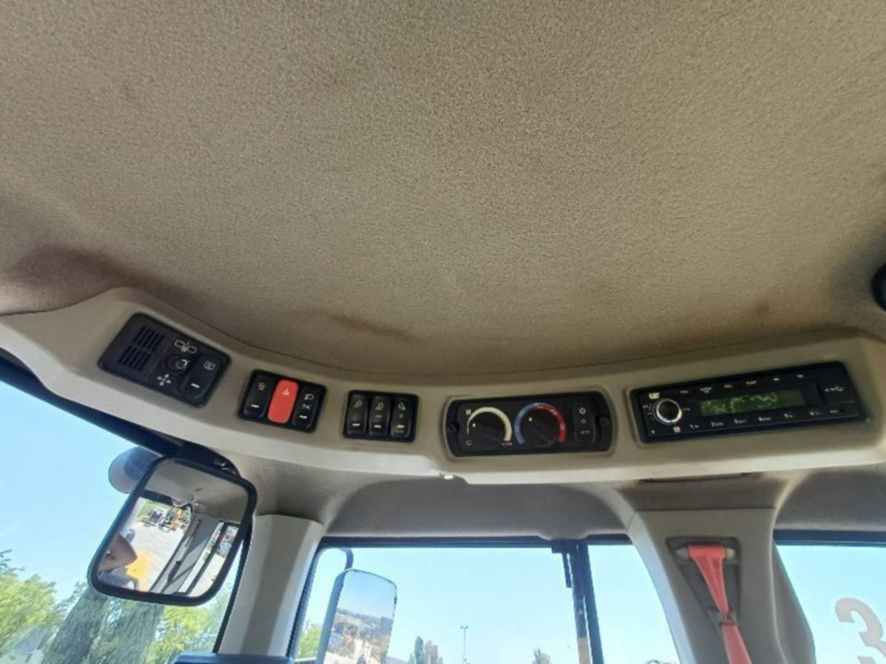 Колісний навантажувач CAT 938M: фото 20 Колісний навантажувач CAT 938M: фото 20