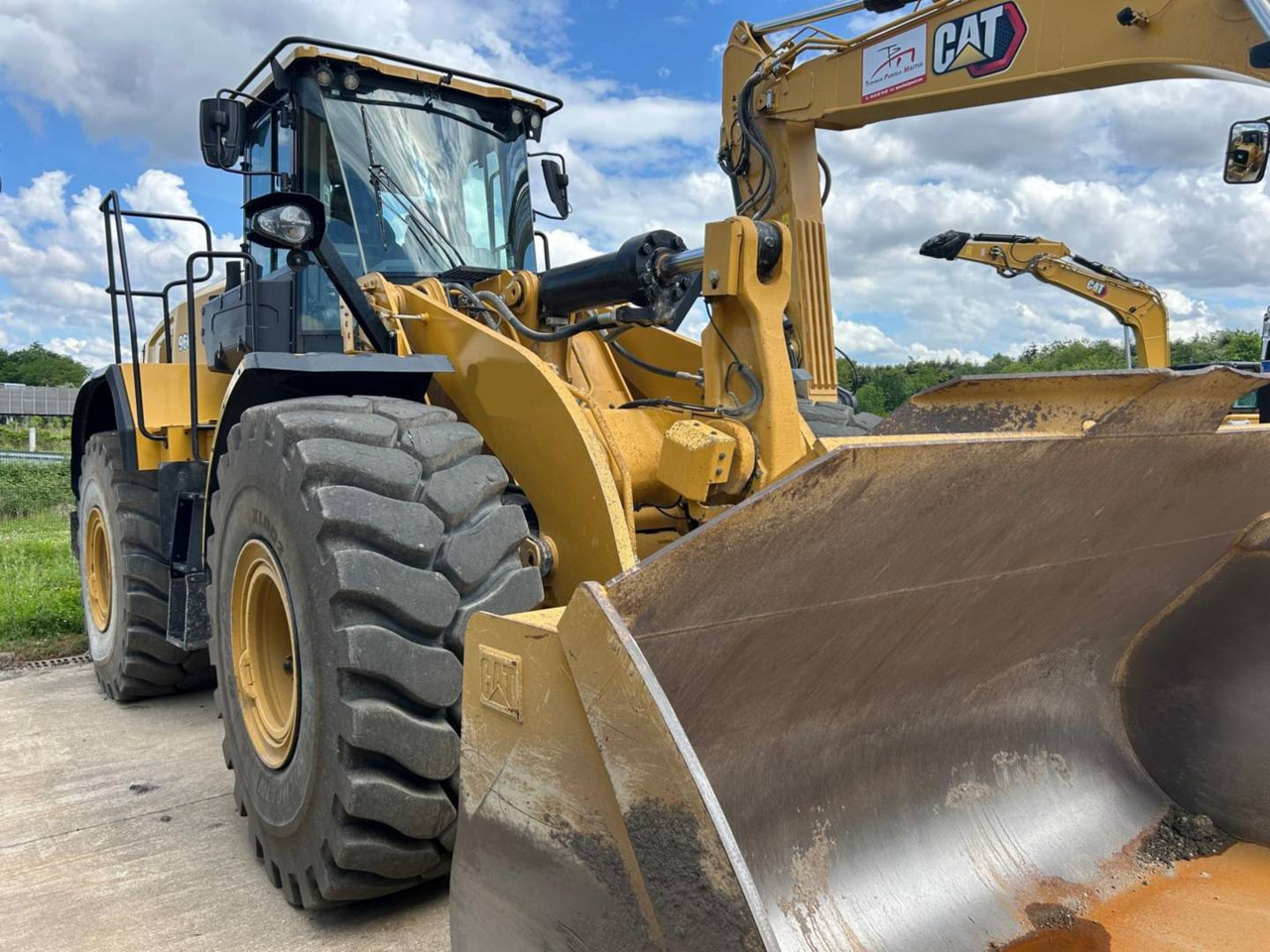 CAT 966 - Колісний навантажувач: фото 2 CAT 966 - Колісний навантажувач: фото 2