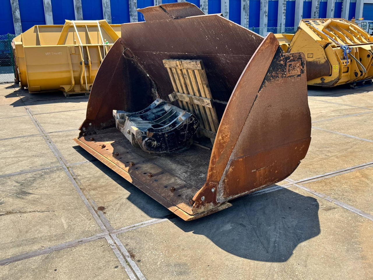 CAT GP BUCKET/ 4.6M3 / WITH FUSION QUICK COUPLER - Ківш: фото 1 CAT GP BUCKET/ 4.6M3 / WITH FUSION QUICK COUPLER - Ківш: фото 1