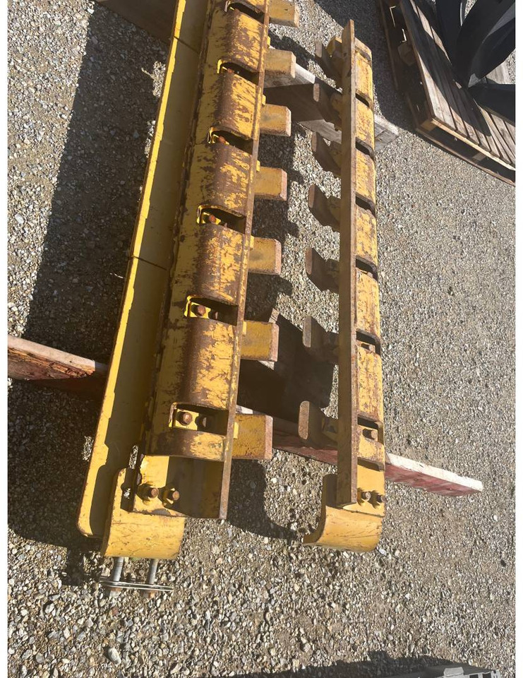 CAT GRATTOIR CS76 - Компактор: фото 1 CAT GRATTOIR CS76 - Компактор: фото 1