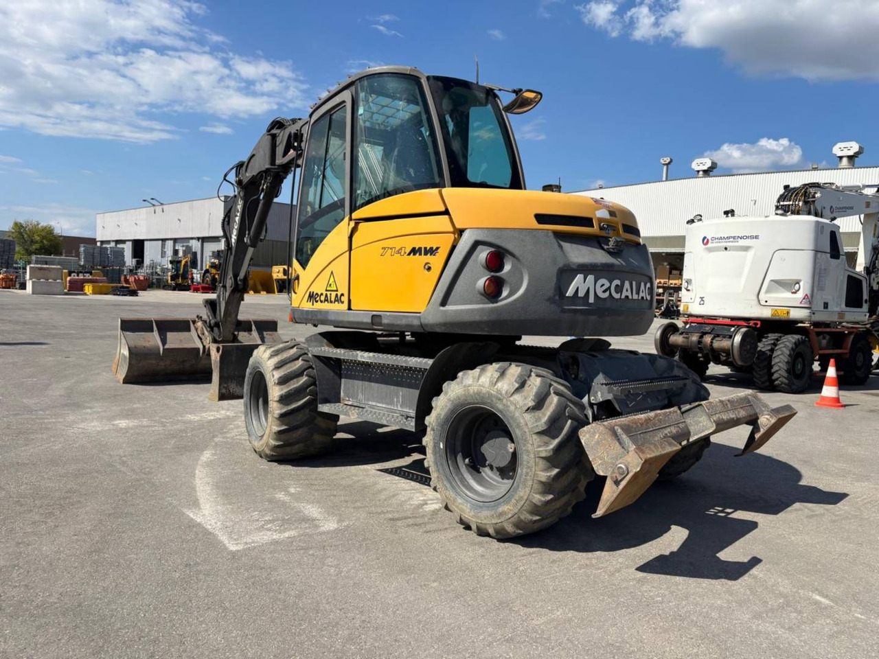 MECALAC 714MW - Колісний екскаватор: фото 4 MECALAC 714MW - Колісний екскаватор: фото 4