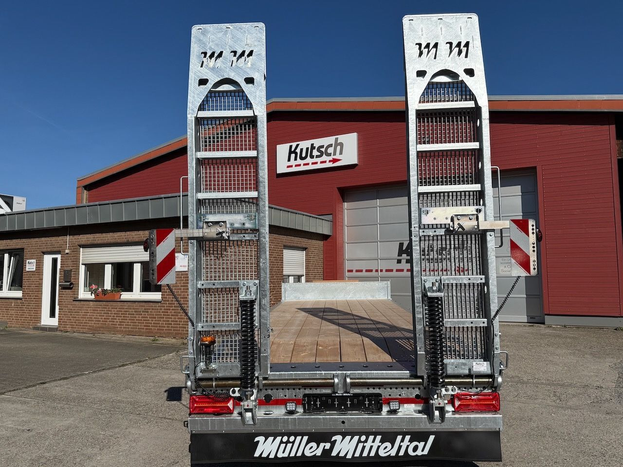 Müller-Mitteltal ETÜ-TA-R 21 Tieflader 7m, luftgefedert, LED - Бортовий причіп/ Платформа: фото 4 Müller-Mitteltal ETÜ-TA-R 21 Tieflader 7m, luftgefedert, LED - Бортовий причіп/ Платформа: фото 4
