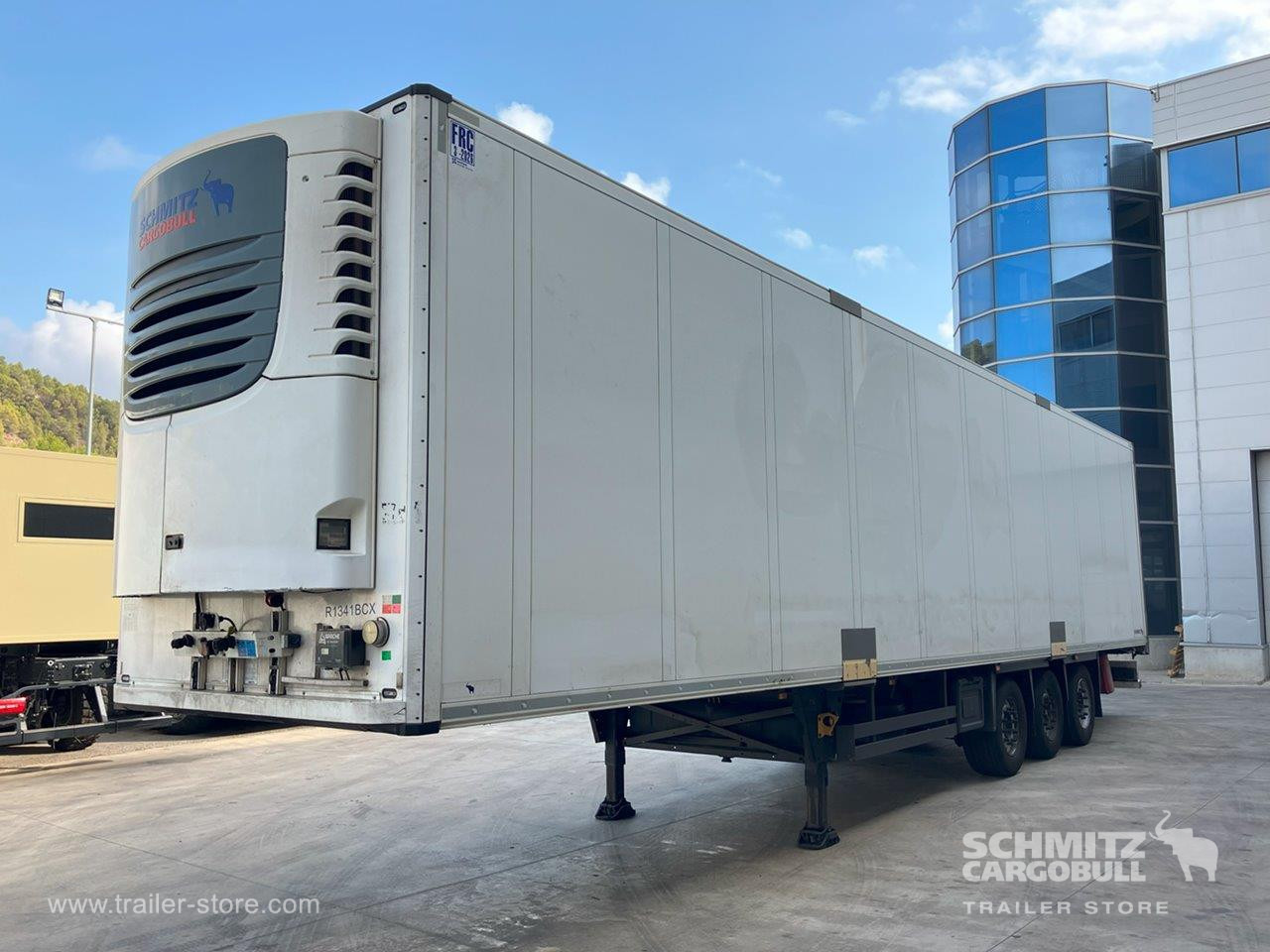 SCHMITZ Semiremolque Frigo Standard - Ізотермічний напівпричіп: фото 1 SCHMITZ Semiremolque Frigo Standard - Ізотермічний напівпричіп: фото 1