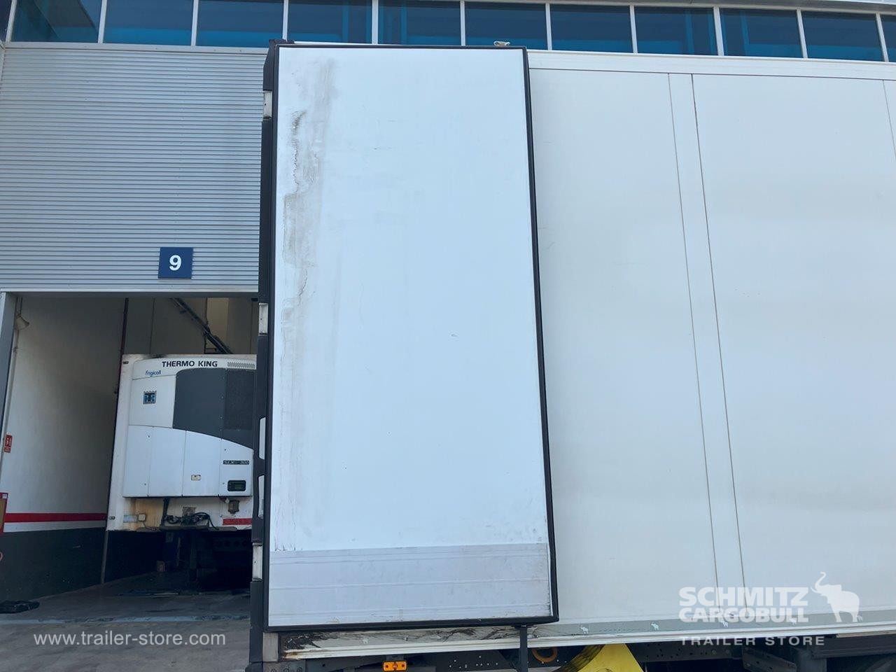 SCHMITZ Semiremolque Frigo Standard - Ізотермічний напівпричіп: фото 3 SCHMITZ Semiremolque Frigo Standard - Ізотермічний напівпричіп: фото 3