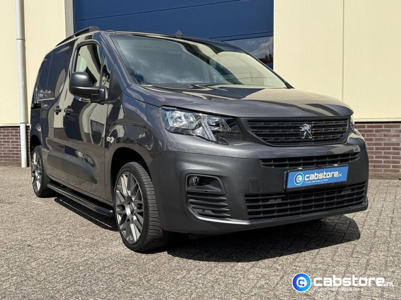 Peugeot Partner 1.5 Blue HDI Asphalt Euro 6 - Gesloten bestelwagen - Bouwjaar 2021 - Km 45.128 !! - Luxe uitvoering - Zeer mooi !! - Легковий фургон: фото 2 Peugeot Partner 1.5 Blue HDI Asphalt Euro 6 - Gesloten bestelwagen - Bouwjaar 2021 - Km 45.128 !! - Luxe uitvoering - Zeer mooi !! - Легковий фургон: фото 2