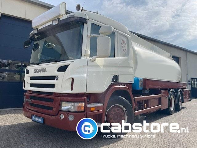 Scania P 380 B 6X2*4 HNA - RETARDER - Tankwagen olie - Olietank - ADR - 16.920 liter - Bouwjaar 2007 - Km 881.924 - Вантажівка цистерна: фото 2 Scania P 380 B 6X2*4 HNA - RETARDER - Tankwagen olie - Olietank - ADR - 16.920 liter - Bouwjaar 2007 - Km 881.924 - Вантажівка цистерна: фото 2