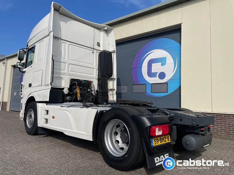 DAF XF 460 FT Euro 6 - SSC - Year 2017 - Тягач: фото 3 DAF XF 460 FT Euro 6 - SSC - Year 2017 - Тягач: фото 3